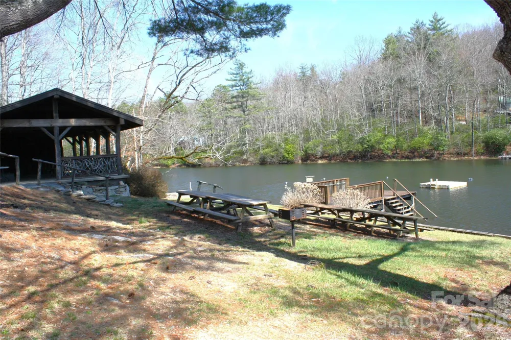0000 Slick Rock Road Brevard, NC 28712