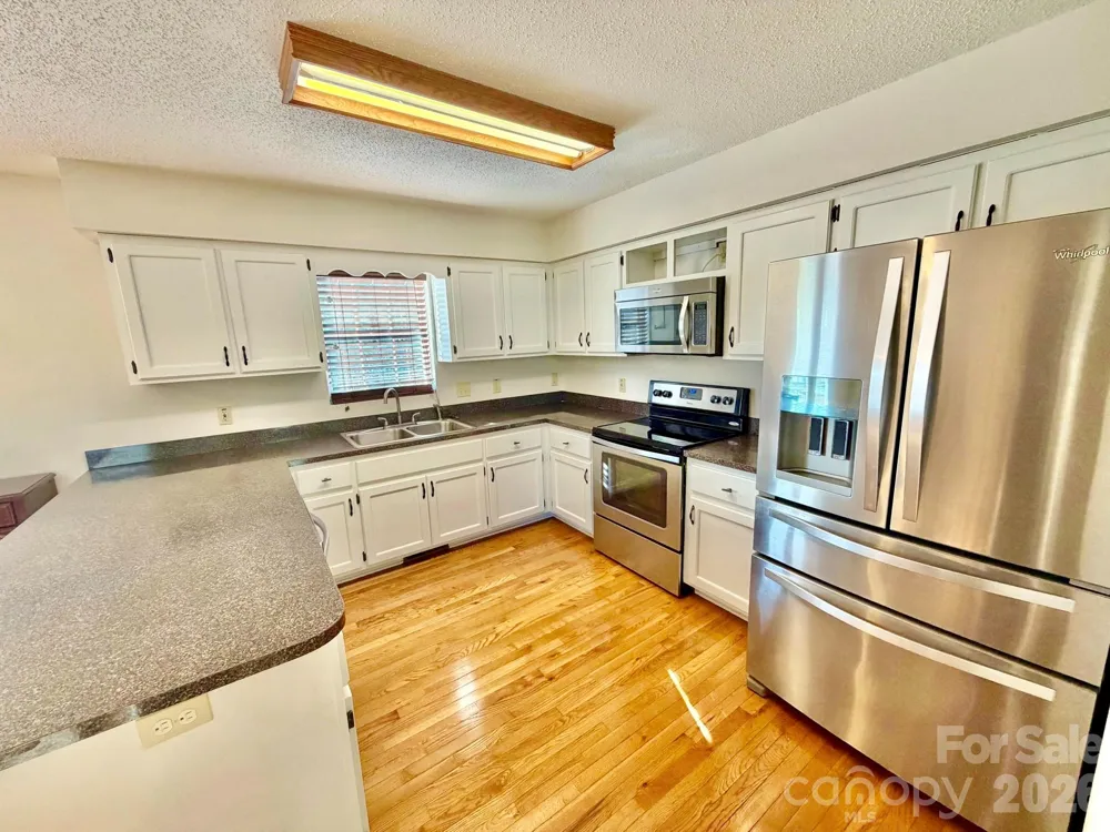 15 Luther Stafford Avenue Taylorsville, NC 28681