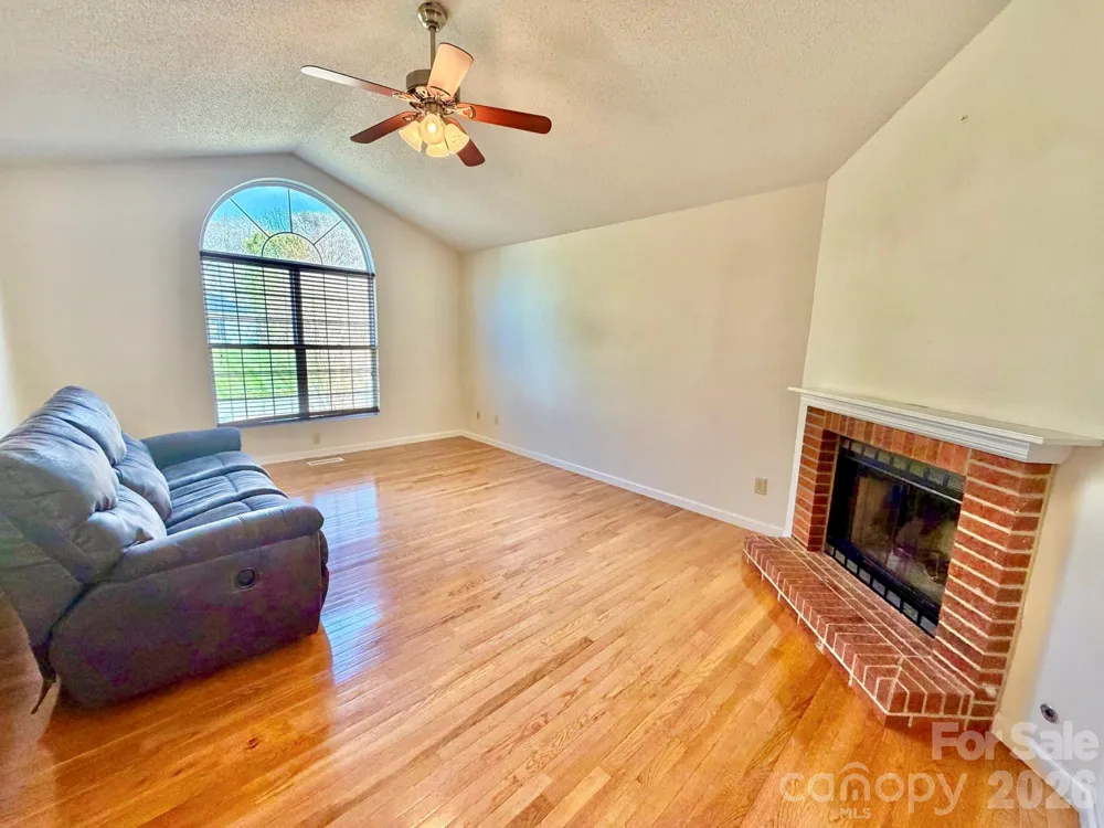 15 Luther Stafford Avenue Taylorsville, NC 28681