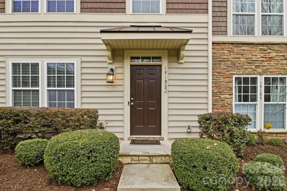 19105 Chandlers Landing Drive Cornelius, NC 28031