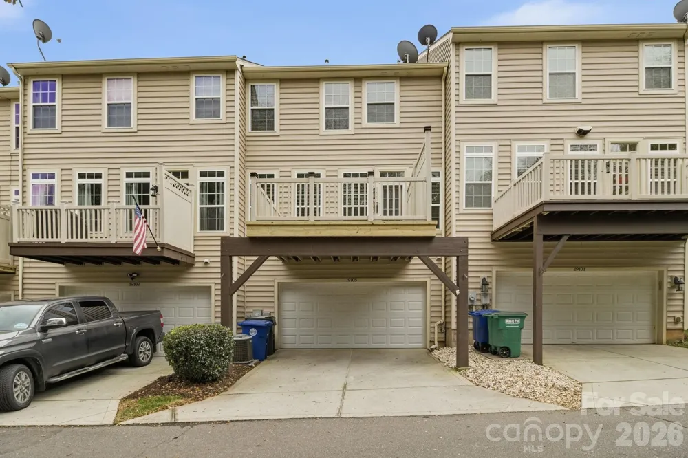 19105 Chandlers Landing Drive Cornelius, NC 28031