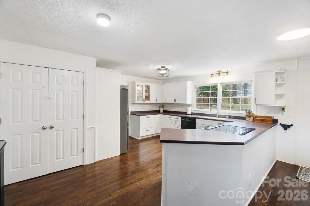 5637 Lebanon Road Mint Hill, NC 28227