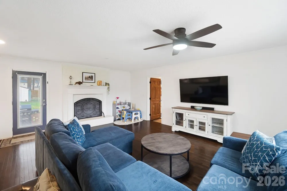 5637 Lebanon Road Mint Hill, NC 28227