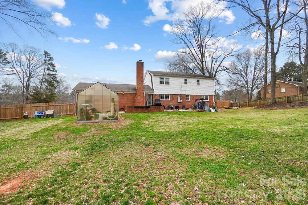 5637 Lebanon Road Mint Hill, NC 28227