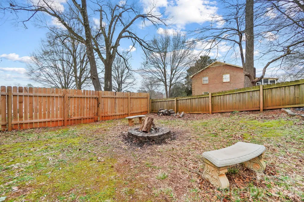 5637 Lebanon Road Mint Hill, NC 28227