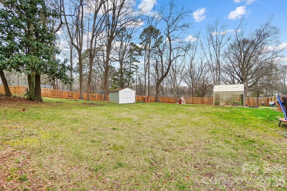 5637 Lebanon Road Mint Hill, NC 28227