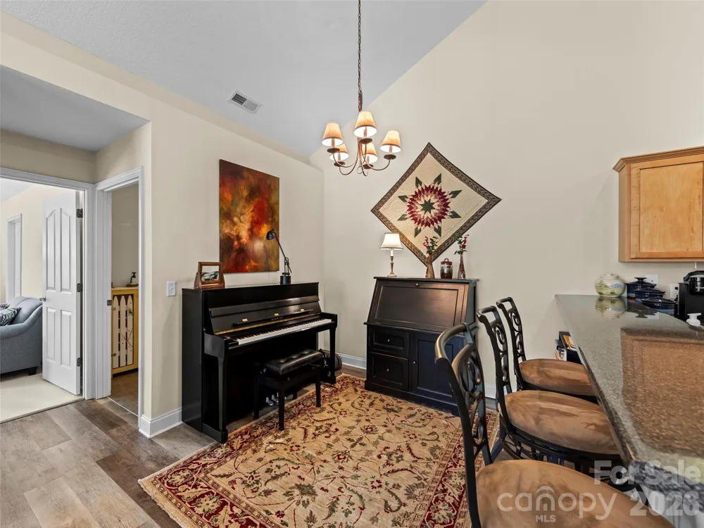 81 Outlook Circle Swannanoa, NC 28778