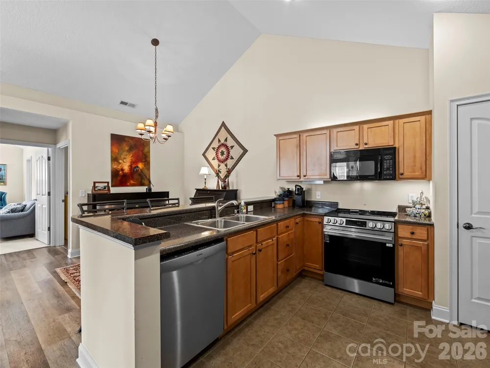 81 Outlook Circle Swannanoa, NC 28778