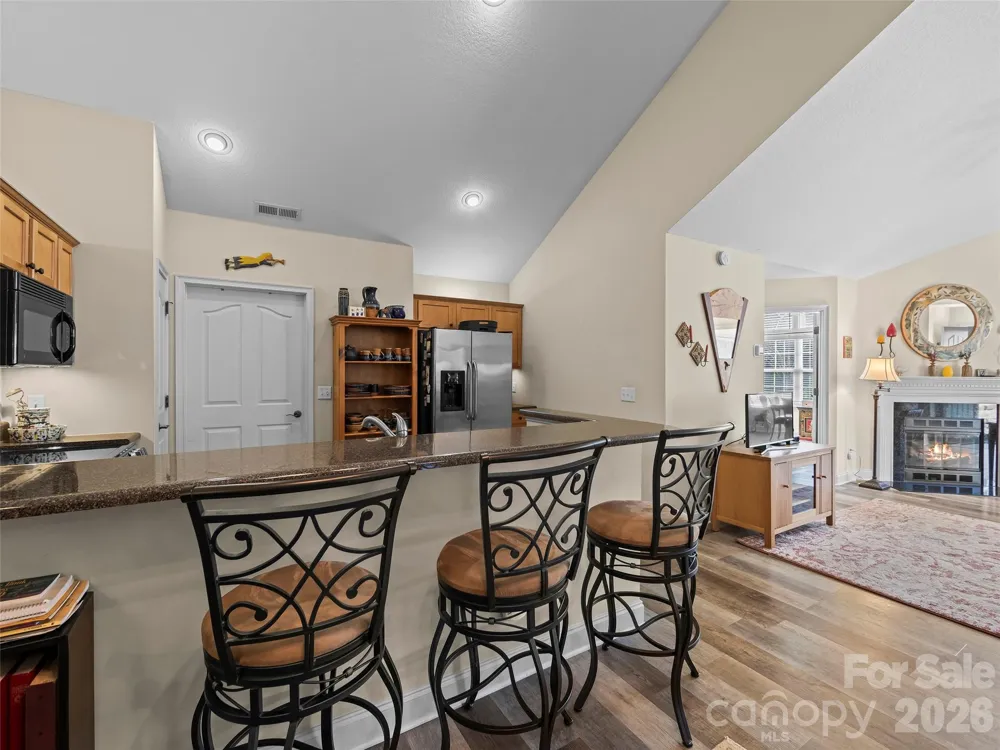 81 Outlook Circle Swannanoa, NC 28778