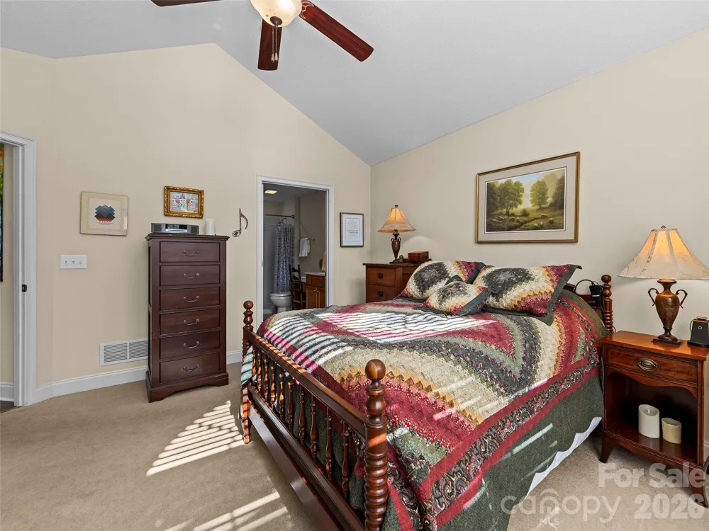81 Outlook Circle Swannanoa, NC 28778