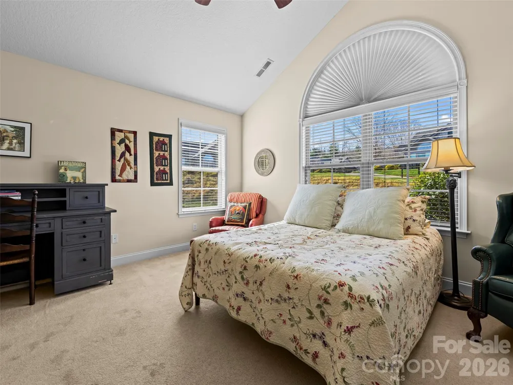 81 Outlook Circle Swannanoa, NC 28778