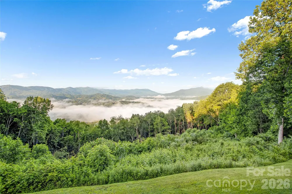 1087 Brigadoon Drive Clyde, NC 28721