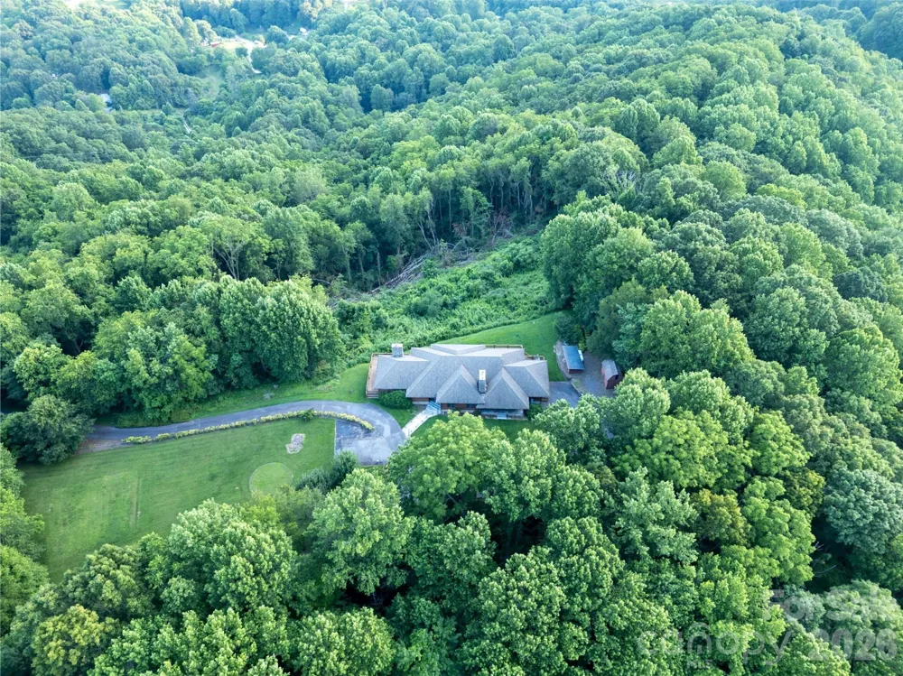 1087 Brigadoon Drive Clyde, NC 28721