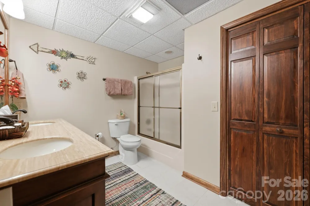 233 Lake View Place #D1 Jefferson, NC 28640