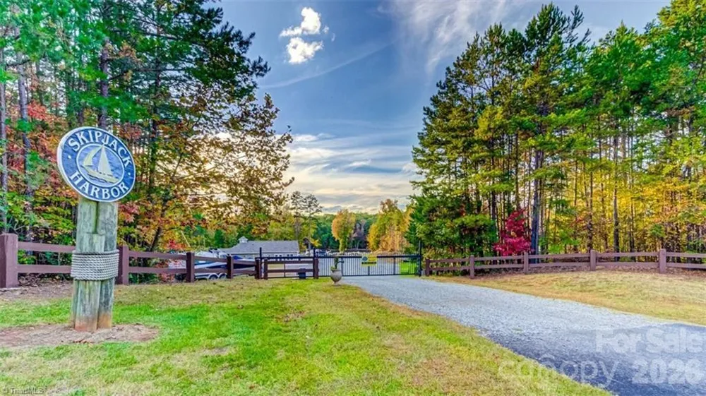 162 Houstons Hideaway Lexington, NC 27292