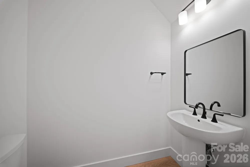 128 Collin Place #35 Asheville, NC 28804