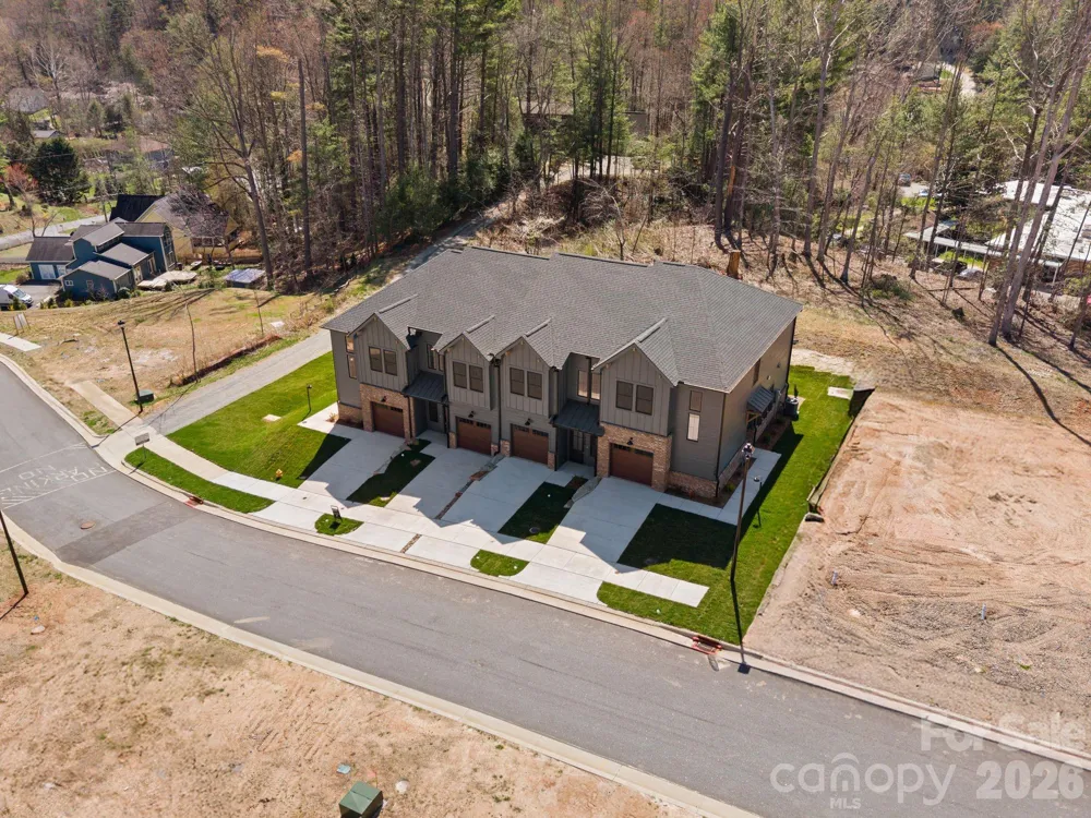 128 Collin Place #35 Asheville, NC 28804