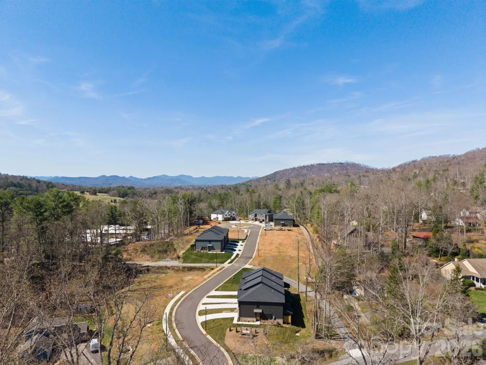 128 Collin Place #35 Asheville, NC 28804