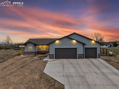 171 W Legend Drive