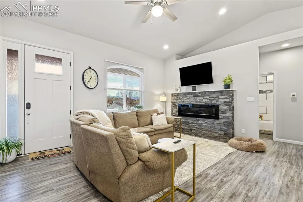 171 W Legend Drive Pueblo West, CO 81007
