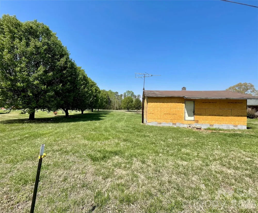 119 Z A Hunter Road Bessemer City, NC 28016