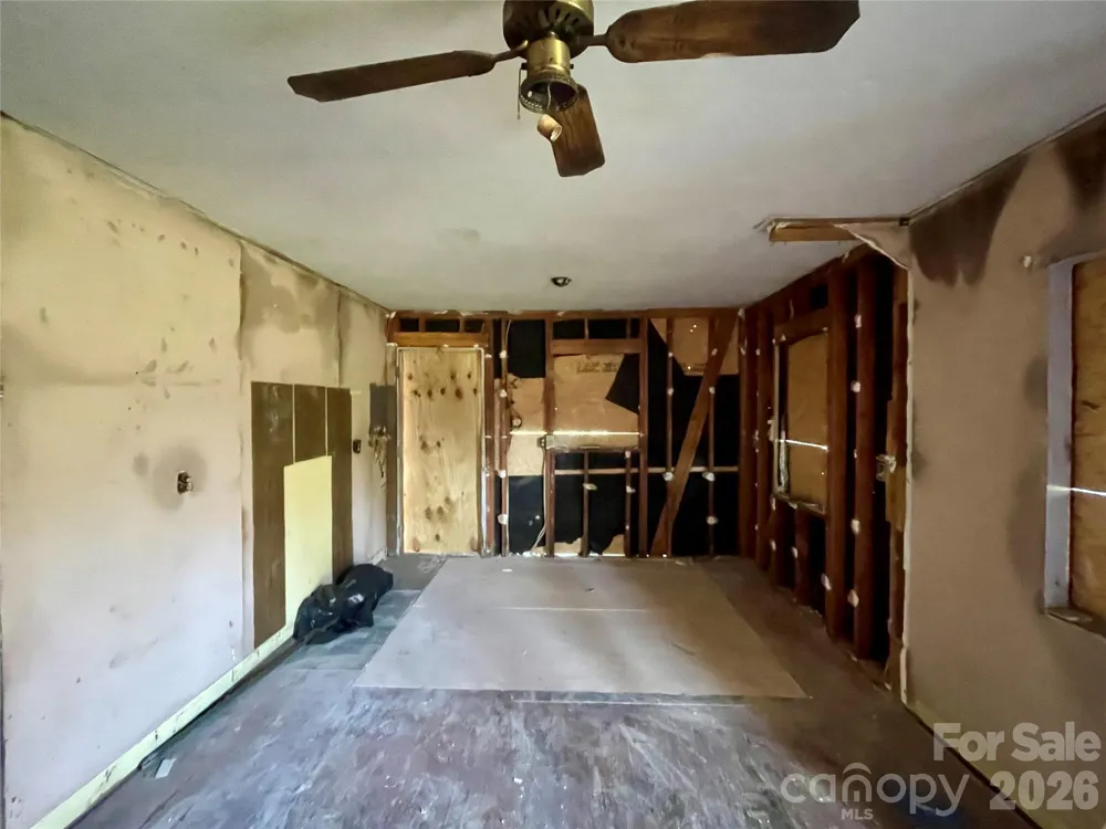 119 Z A Hunter Road Bessemer City, NC 28016