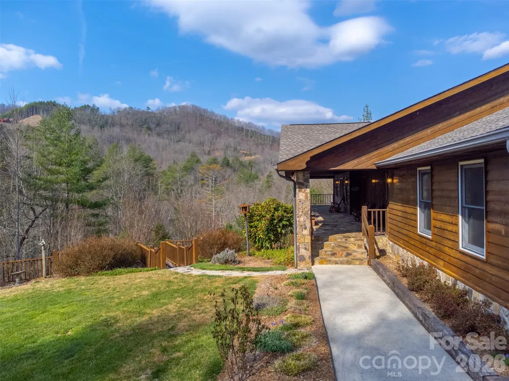 750 Double Springs Drive Almond, NC 28702