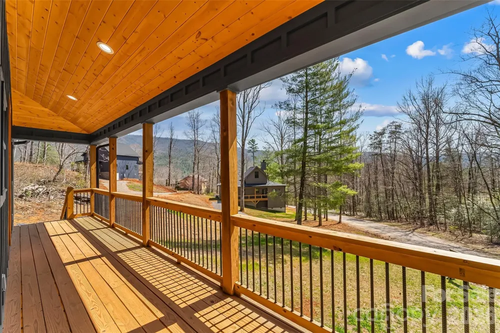 189 Clinchfield Gap Road Marion, NC 28752
