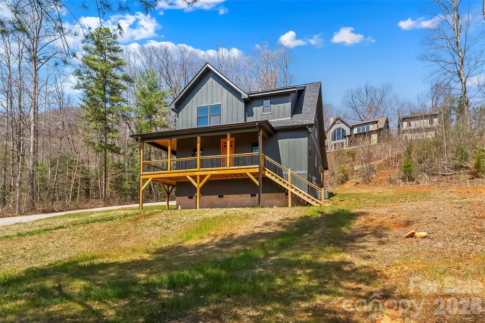 189 Clinchfield Gap Road Marion, NC 28752