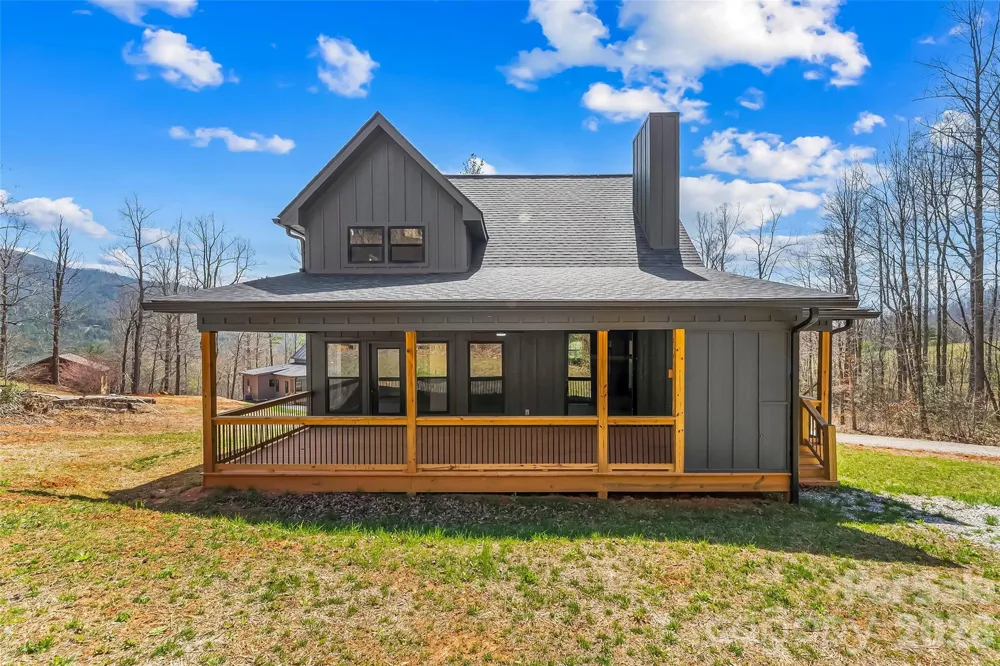 189 Clinchfield Gap Road Marion, NC 28752
