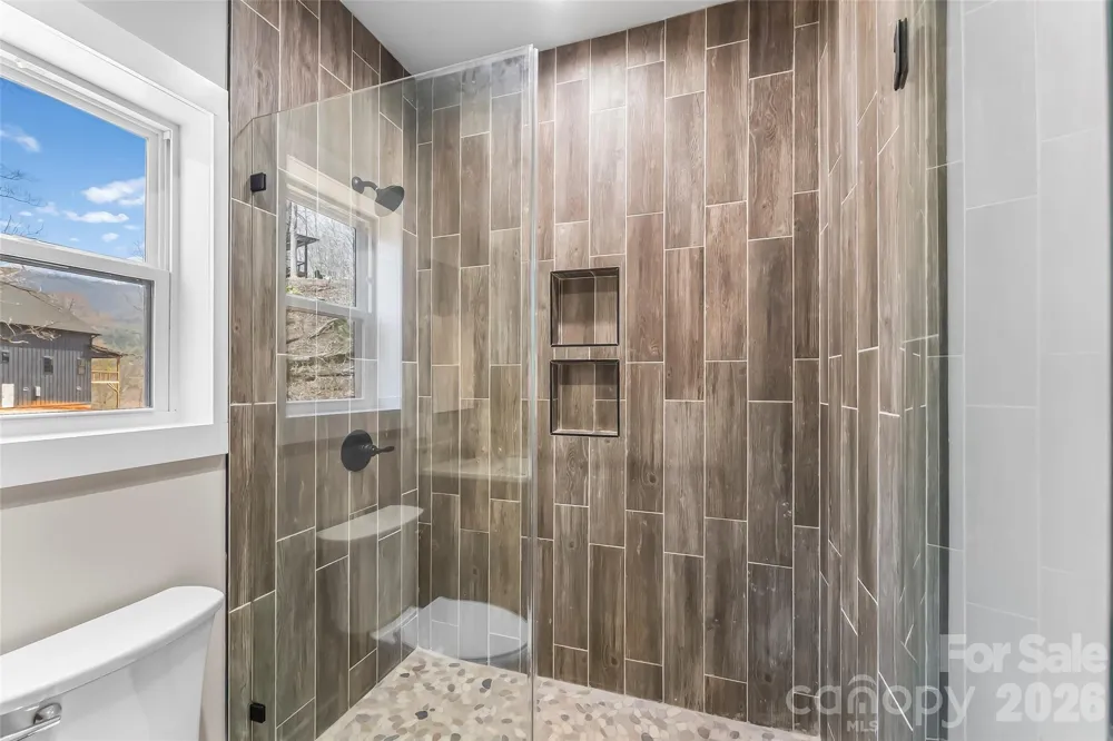 189 Clinchfield Gap Road Marion, NC 28752
