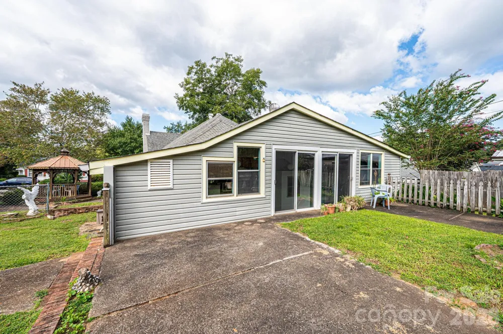 335 Harmon Street Forest City, NC 28043