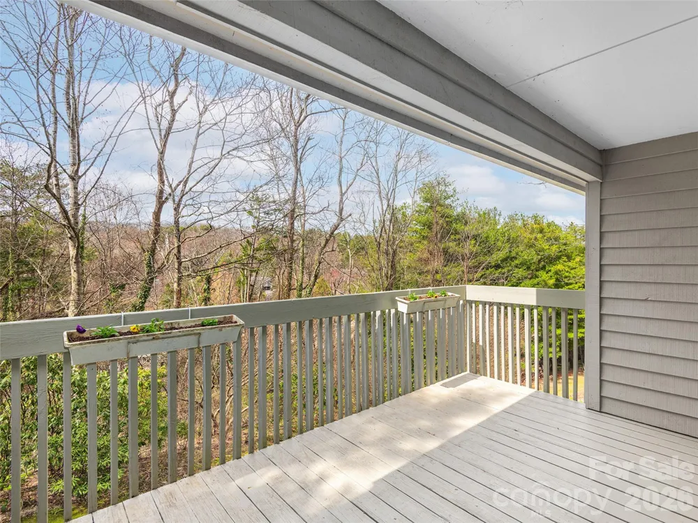 20 Cedarcliff Circle Asheville, NC 28803