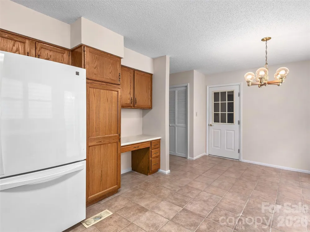 20 Cedarcliff Circle Asheville, NC 28803
