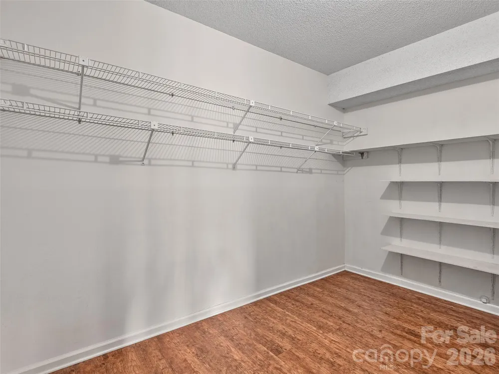 20 Cedarcliff Circle Asheville, NC 28803
