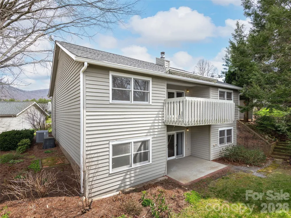 20 Cedarcliff Circle Asheville, NC 28803