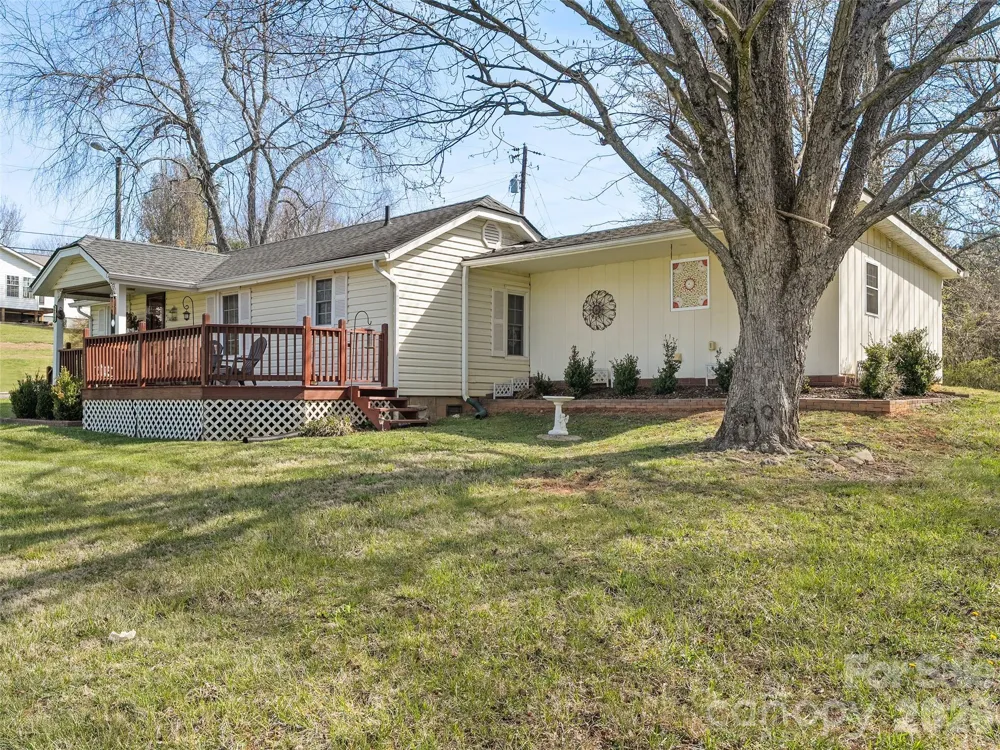 19 Mingus Street Canton, NC 28716