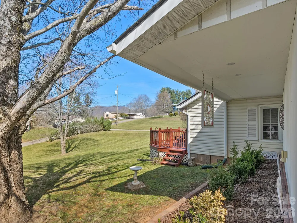 19 Mingus Street Canton, NC 28716