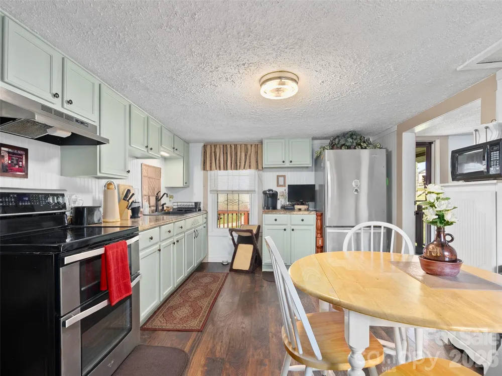 19 Mingus Street Canton, NC 28716