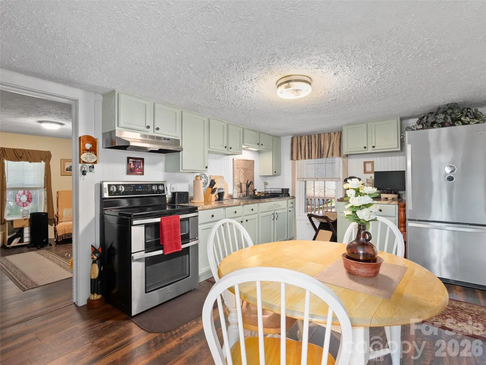 19 Mingus Street Canton, NC 28716