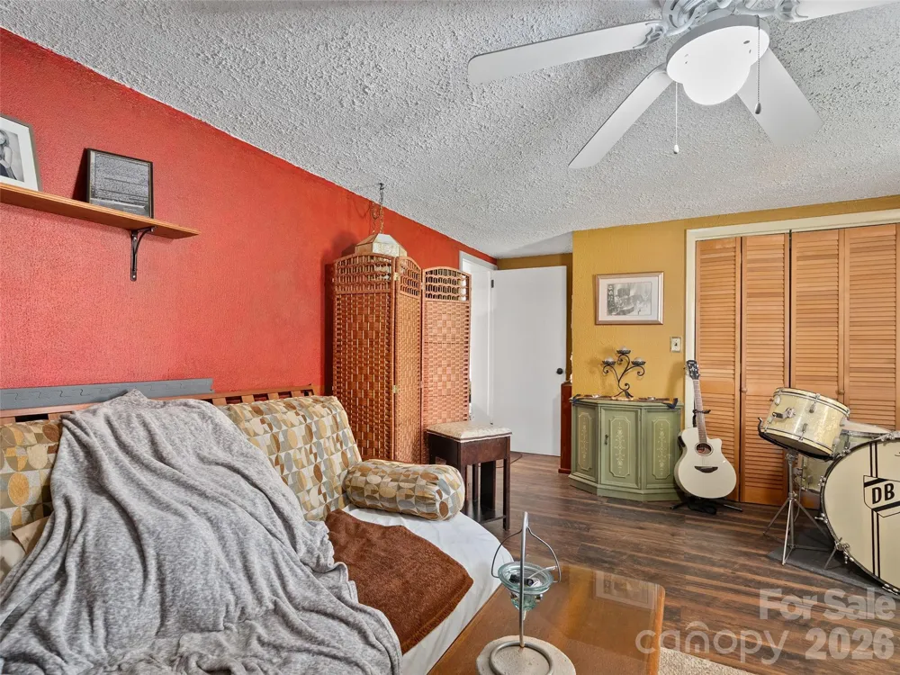 19 Mingus Street Canton, NC 28716