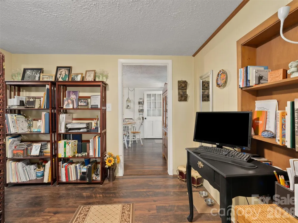 19 Mingus Street Canton, NC 28716