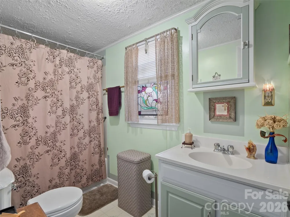 19 Mingus Street Canton, NC 28716