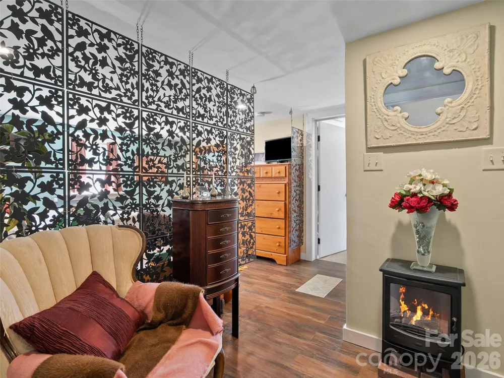 19 Mingus Street Canton, NC 28716