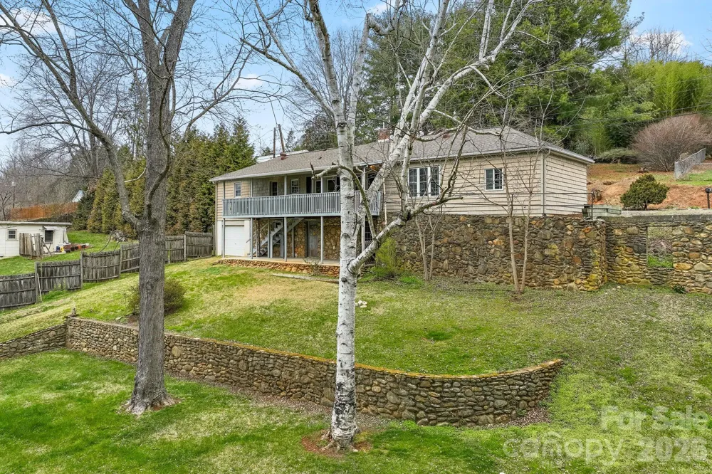 212 Holtzclaw Street #PT # 14-15 Canton, NC 28716