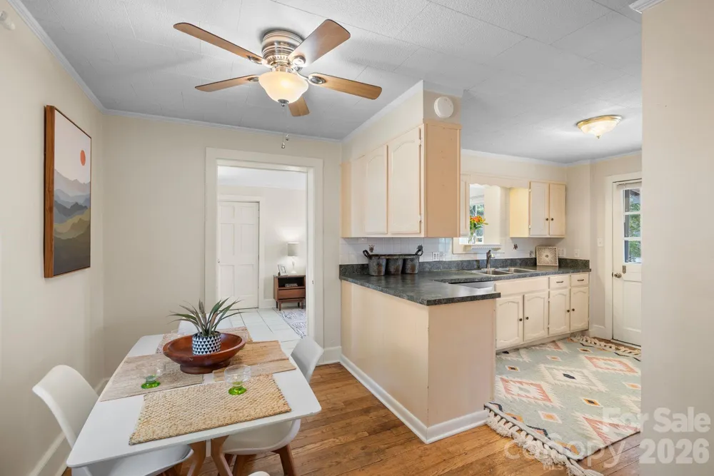 212 Holtzclaw Street #PT # 14-15 Canton, NC 28716