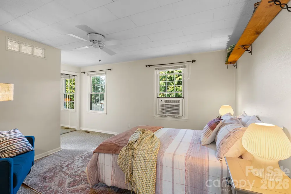 212 Holtzclaw Street #PT # 14-15 Canton, NC 28716