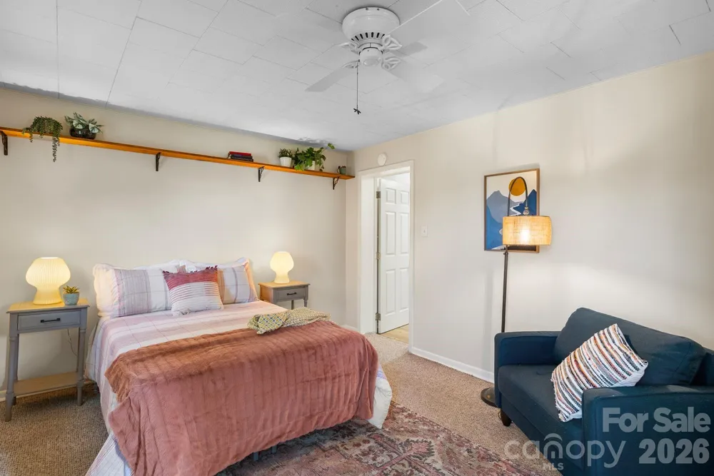 212 Holtzclaw Street #PT # 14-15 Canton, NC 28716