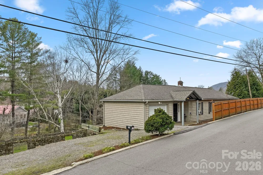 212 Holtzclaw Street #PT # 14-15 Canton, NC 28716
