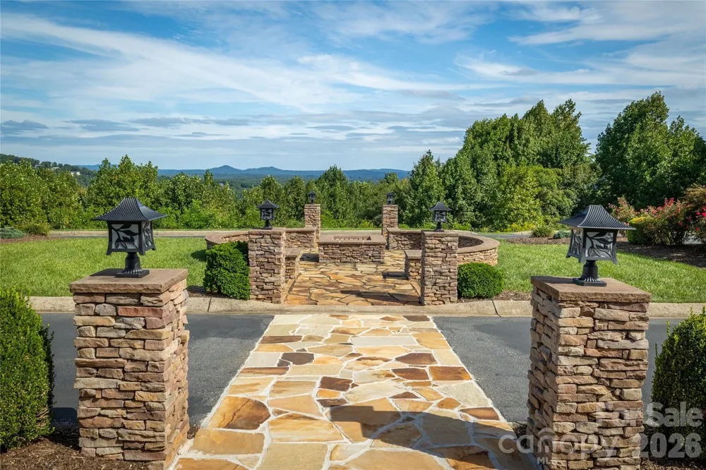 140 Johns Ridge Parkway #140 Lenoir, NC 28645